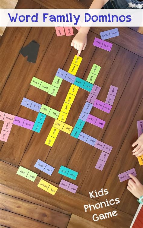 Sertifikat, penghargaan, tanda, atau dokumen yang dipajang di barnesandnoble nir games word dominoes untuk pemain FUT 24: redeem instan desain modern promo